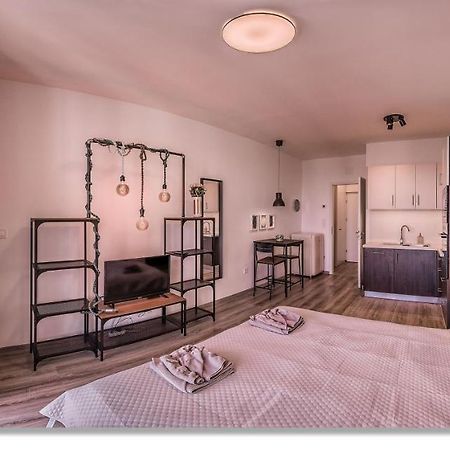 Waterfront Boutique Suite Будапеща Екстериор снимка